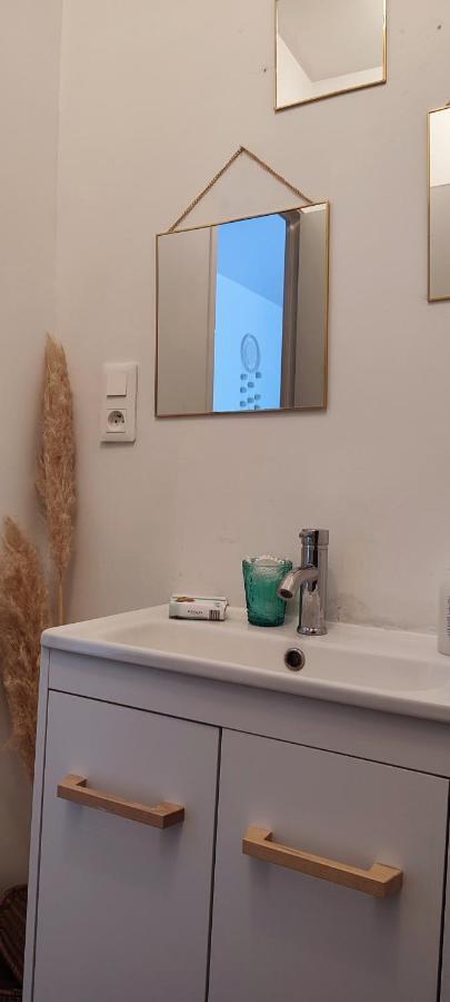 L'Appartement 7 - Centre Ville-Parking-Tv-Wifi Tarbes Eksteriør bilde